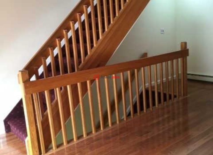 美国纽约州罗斯林高地3卧4卫的房产USD 4,50