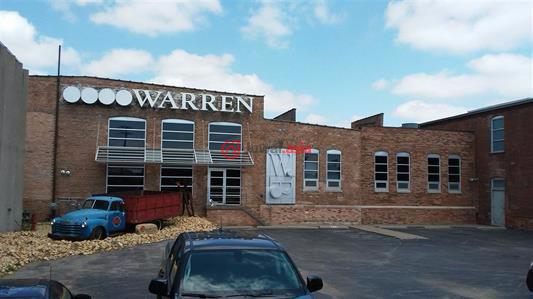 美国爱荷华州达文波特总占地10686平方米的商业地产