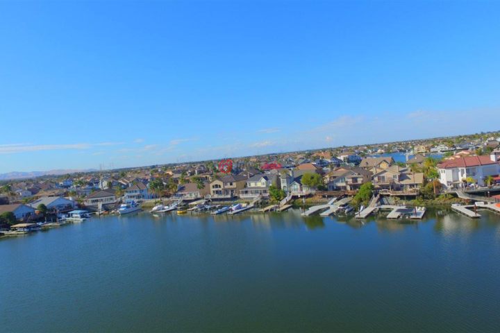 美国加州discovery bay4卧4卫的房产