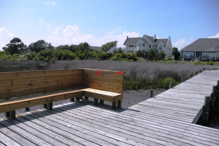 美国北卡罗莱纳州cedar point的房产